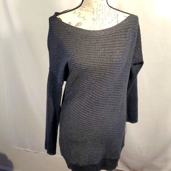 White House Black Market off shoulder Sweater Size Small - Picture 7 of 17